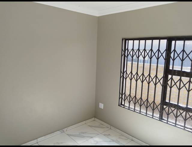 3 BEDROOM HOUSE FOR SALE IN VANDERBIJLPARK CE 3